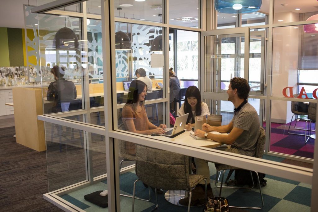 University of Wollongong - StudiesUP